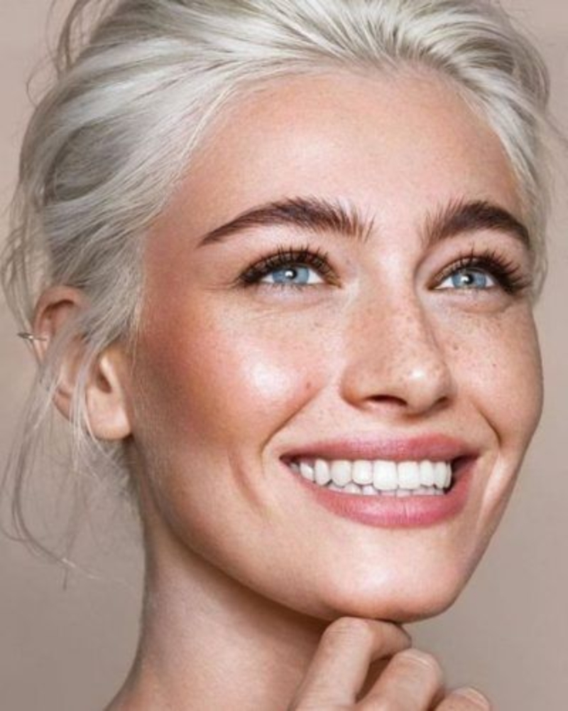 راز زیبایی با آرایش ملایم؛ Skinimalism چیست و چطور آن را انجام دهیم؟